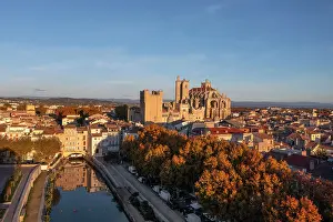 Buttress: Cathedrale Saint-Just-et-Saint-Pasteur, Narbonne, Occitania