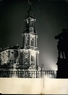 Schwarze: Catholic Cathedral in Dresden, Germany