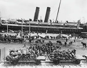Cavarly: Cavalry disembaring WWI