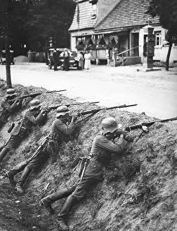 Troopers: Cavalry of the Reichswehr during a maneuver, 1931