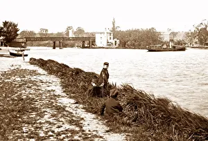 Caversham: Caversham Bridge River Thames Victorian period