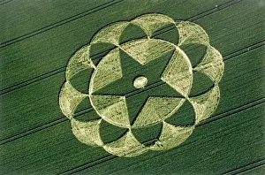 Lucy Pringle: CC / AVEBURY TRUSLOE