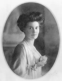 Kuntze: Cecilie at Mecklenburg, 1910