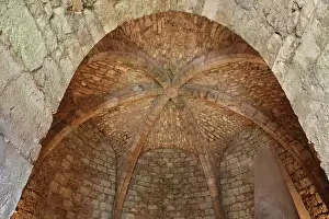 Dourdan: Ceiling, commandant's bedroom, donjon, Chateau