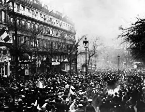 Euphoria: Celebrating the armistice in Paris, 1918