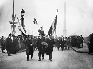 Notification: Celebration of the end of the war in Paris, 1918