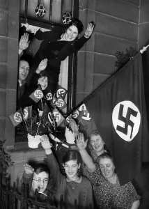 Petition: Celebrations after the Saar referendum, 1935