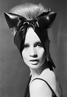 Celia: Celia Hammond - Black Bow