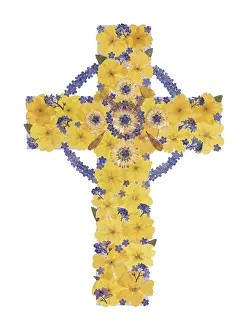 Primroses: Celtic Cross with primroses and forget-me-nots