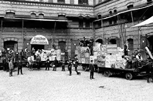 Tokens: Central collection point for war donations in Berlin, 1915