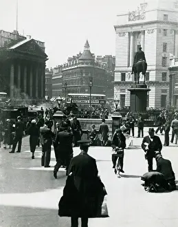 Shoeshine: CENTRAL LONDON 1930S