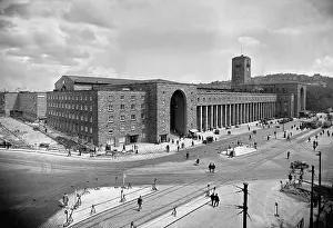 Forecourt: Central station in Stuttgart, 1929