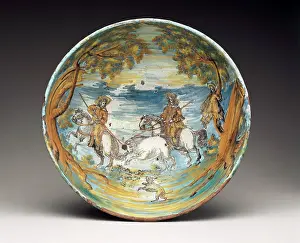 Talavera: Ceramic bowl decorated with a bullfighting scene