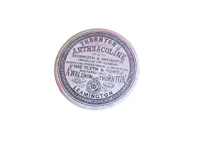 Gums: Ceramic pot lid for Thornton's Anthracoline