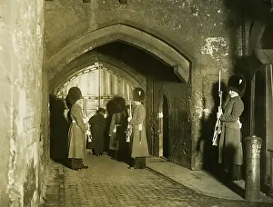 Warder: The Ceremony of the Keys, Tower of London