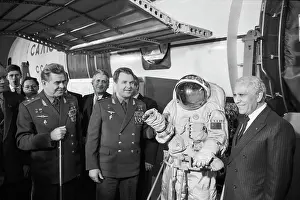 Aleksandr: Chadli Bendjedid visits USSR