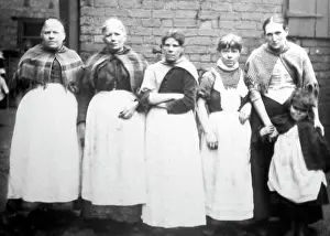 Cradley: Chainmakers, Cradley heath, Birmingham