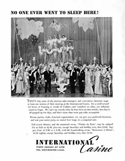 Minuit: The Champagne Revels scene from the dinner show Plaisirs de