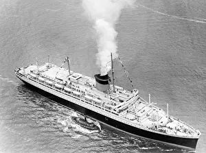 Reaches: The Champlain in New York, 1932
