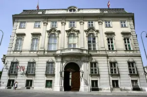 Landova: Chancellor's Office