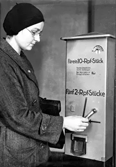 Pfennig: Change-making machine, 1932