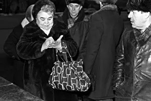 Queue: Change of notes, 1991