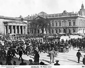 Neue: Changing of the guard in Berlin, 1905