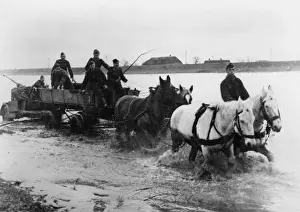 Flooding: Changing positions because of flooding, Netherlands, 194