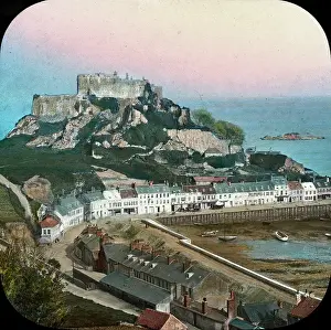 Orgueil: The Channel Islands - Mont Orgueil Castle