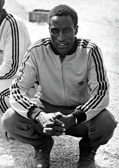 Kenyas: Charles Asati