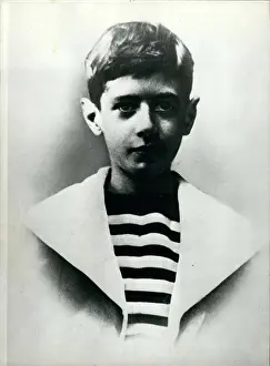 Suddenly: Charles de Gaulle as a boy