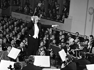 Munch: Charles Munch - conductor - philharmonic orchestra