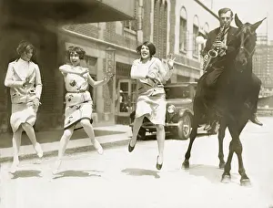 Accompanies: Charleston, 1928