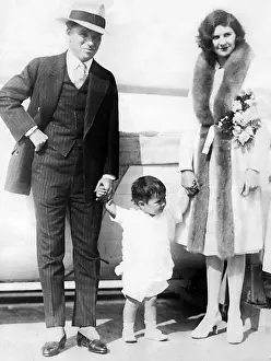 Lita: Charlie Chaplin, mit Ehefrau Lita Grey 1925