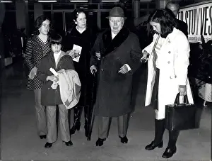 Oona: Charlie and Oona Chaplin with three children, Nice