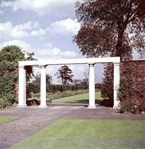 Jacobean: CHARLTON HOUSE