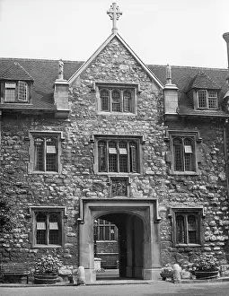 Endowed: CHARTERHOUSE GATEHOUSE