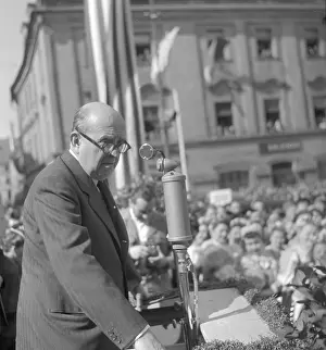 Cheb: Cheb - liberation celebration - Jan Masaryk