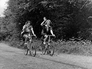 Cheerio: CHEERIO CYCLING LADIES!