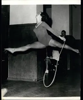 Hana: Cheerleading - Gymnastics