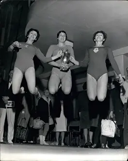 Thrilling: Cheerleading - Gymnastics