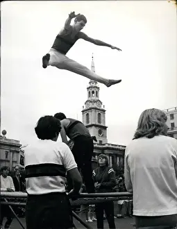 Trampoline: Cheerleading - Gymnastics