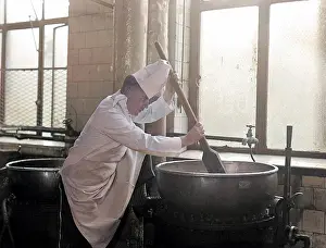Spatula: CHEF STRIRRING IT