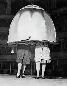Headless: Chelsea Arts Ball