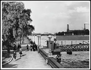 Battersea: CHELSEA EMBANKMENT