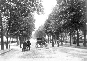 C1865: Cheltenham, Promenade c1865
