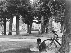 Chenies: CHENIES VILLAGE, BUCKS
