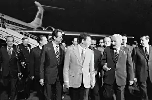 Chernenko: Chernenko visits Republic of Cuba