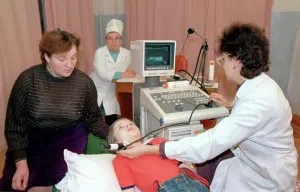 Gland: Chernobyl disaster effects. Surgery hours, 1990