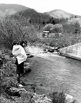 Cvpl: CHEROKEE INDIAN-Cherokee Indian woman using ?